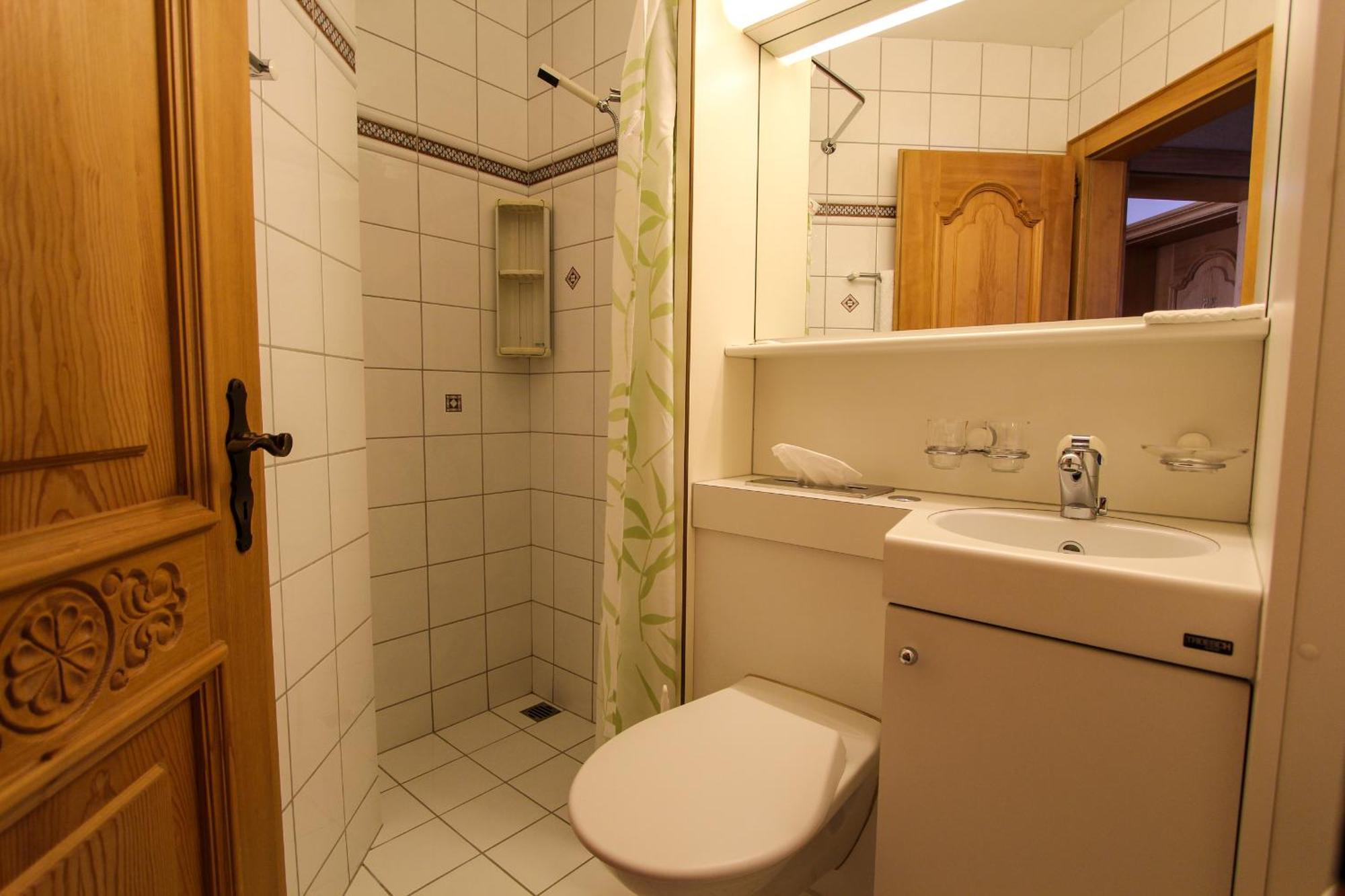 Schweizerhof Hotell Mels Rum bild